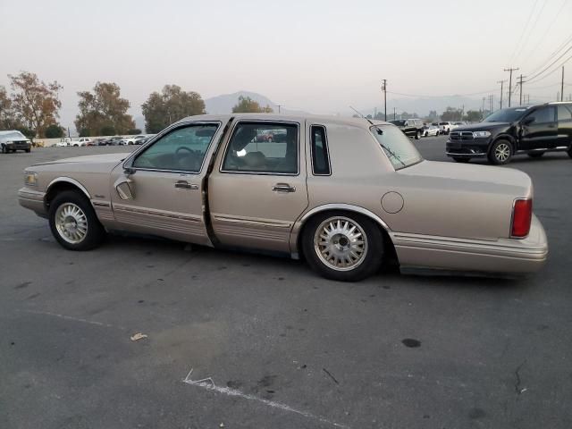 1997 Lincoln Town Car Signature