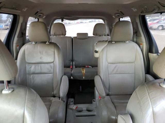 2015 Toyota Sienna XLE