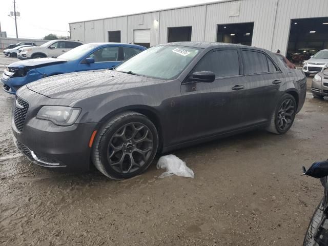 2018 Chrysler 300 Touring