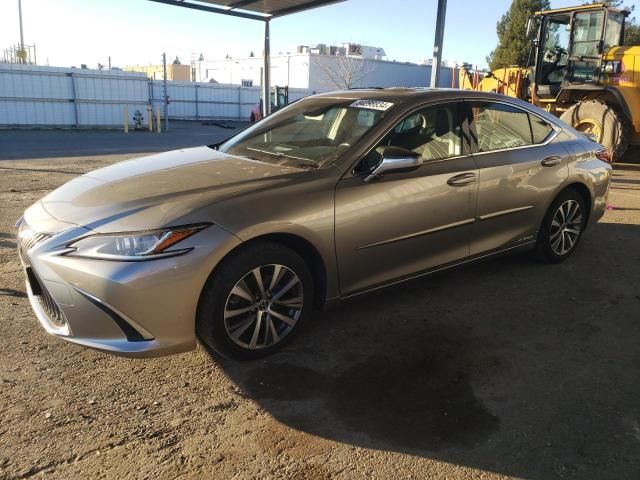 2019 Lexus ES 300H