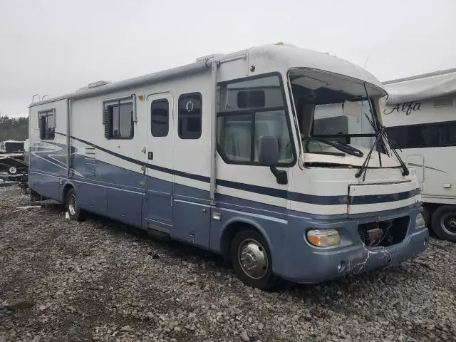 2000 Airstream 2000 Ford F550 Super Duty Stripped Chassis