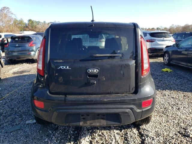 2013 KIA Soul +