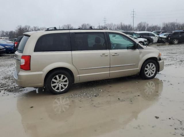 2013 Chrysler Town & Country Touring