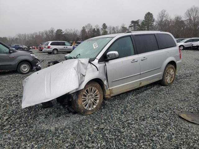 2012 Chrysler Town & Country Limited