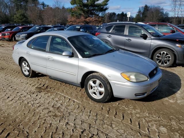 2004 Ford Taurus SE