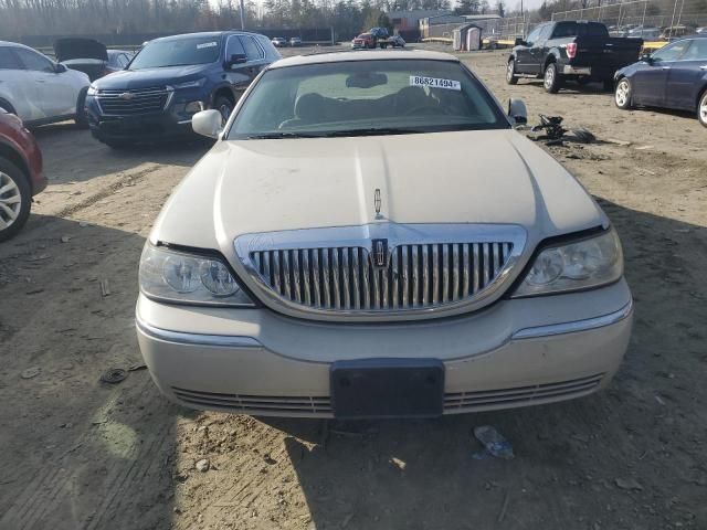 2004 Lincoln Town Car Ultimate