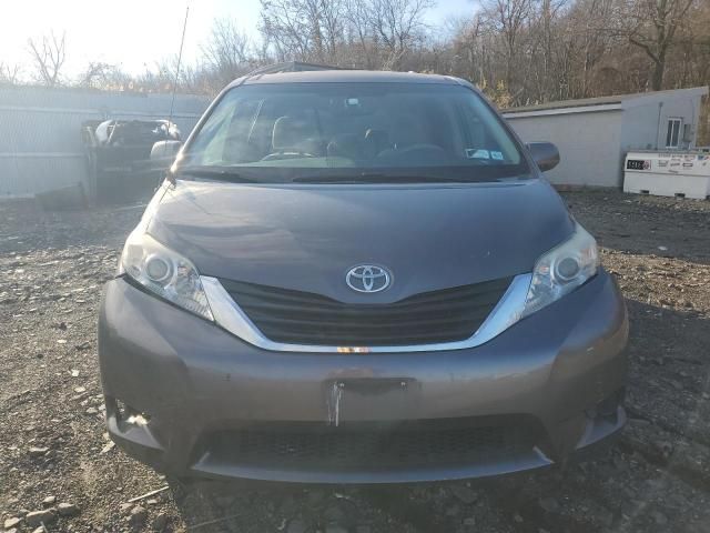 2012 Toyota Sienna LE