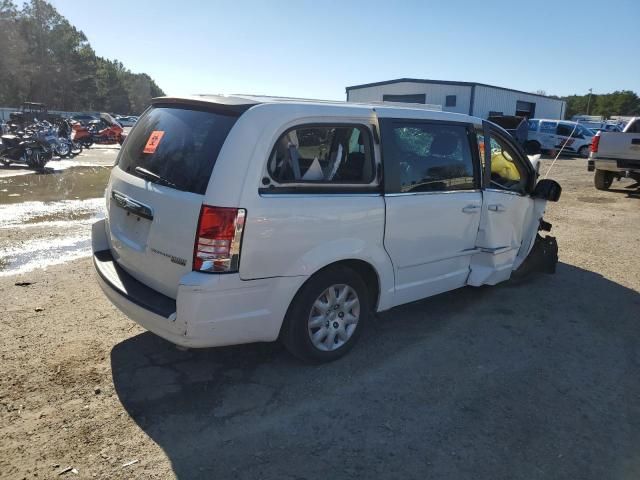 2009 Chrysler Town & Country LX