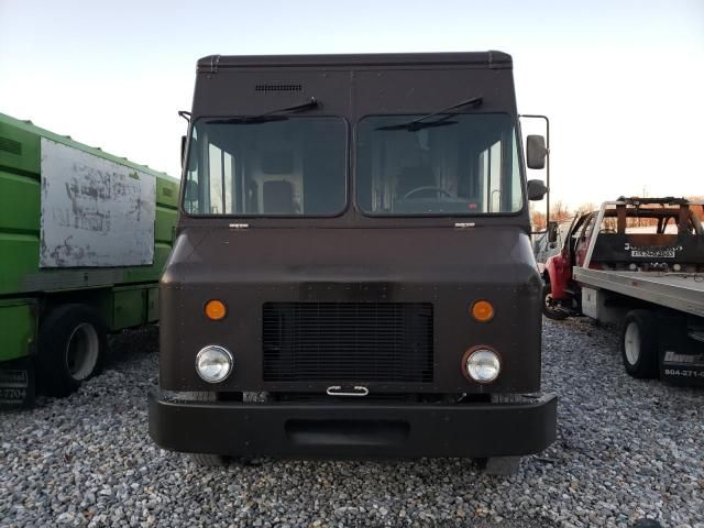 2009 Freightliner Chassis M Line WALK-IN Van