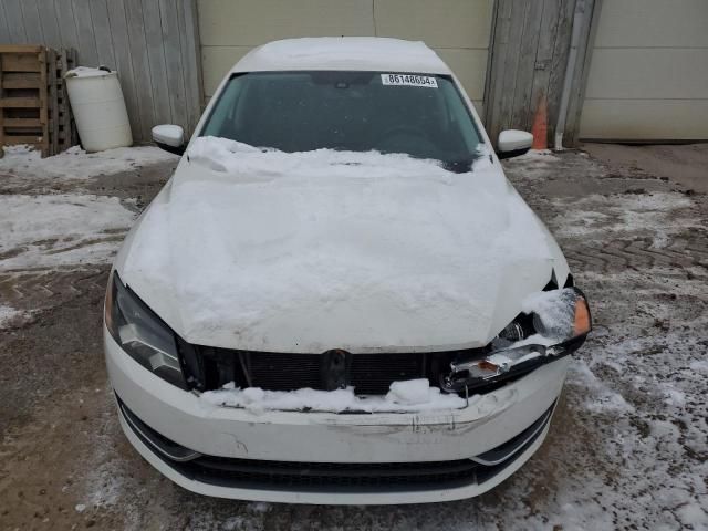 2013 Volkswagen Passat SE