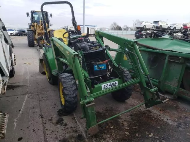 2004 John Deere 4310