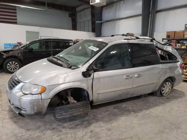 2007 Chrysler Town & Country Touring