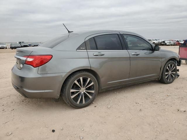 2013 Chrysler 200 Touring