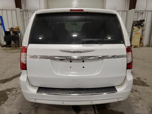 2014 Chrysler Town & Country Touring L