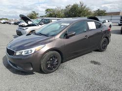 KIA Vehiculos salvage en venta: 2018 KIA Forte LX