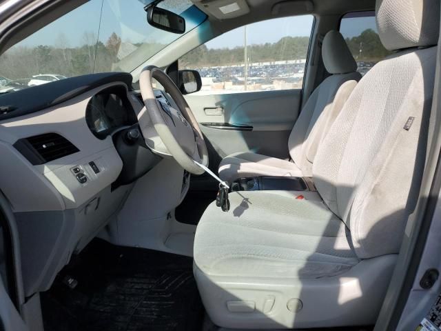 2011 Toyota Sienna LE