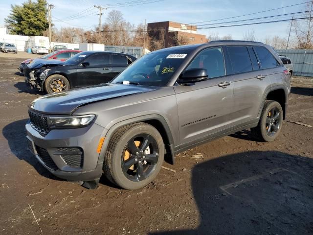 2024 Jeep Grand Cherokee Laredo