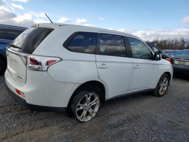 2014 Mitsubishi Outlander SE