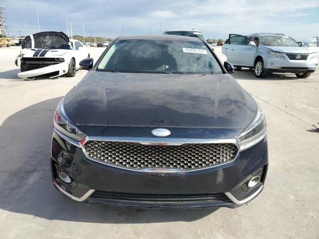 2017 KIA Cadenza Premium