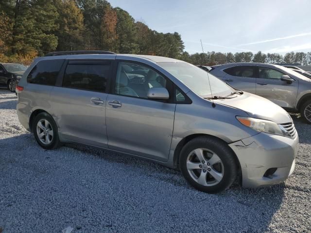 2011 Toyota Sienna LE