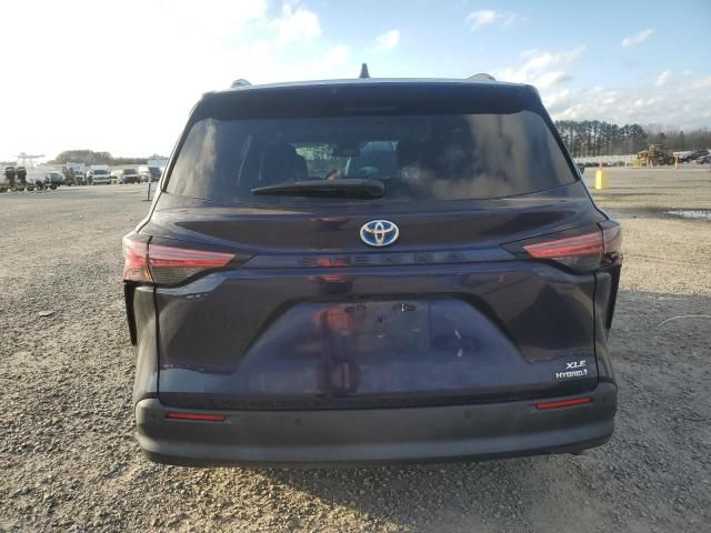 2021 Toyota Sienna XLE