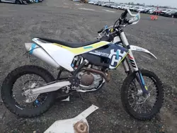 Motos salvage a la venta en subasta: 2017 Husqvarna FE501