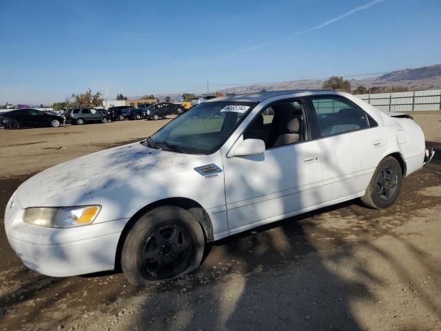 1999 Toyota Camry LE