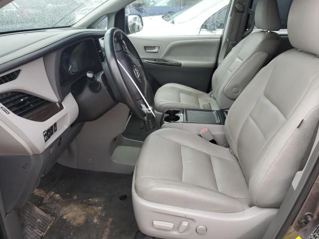 2015 Toyota Sienna XLE