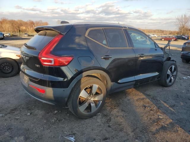 2019 Volvo XC40 T5 Momentum