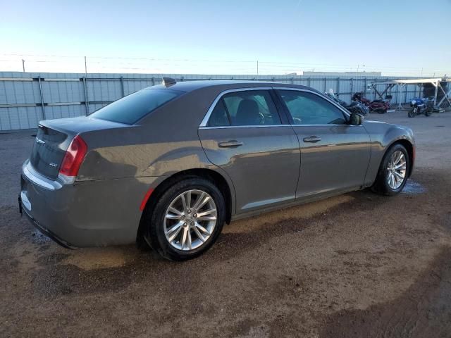 2018 Chrysler 300 Touring