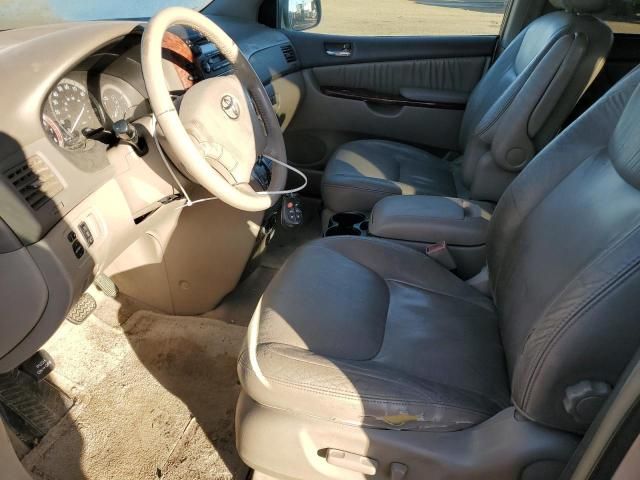 2004 Toyota Sienna XLE