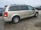 2009 Chrysler Town & Country Touring