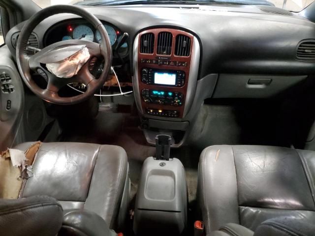 2005 Chrysler Town & Country Limited