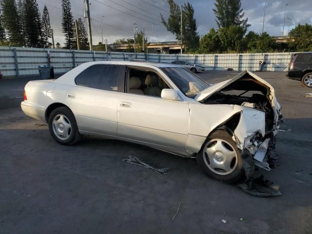 1999 Lexus LS 400