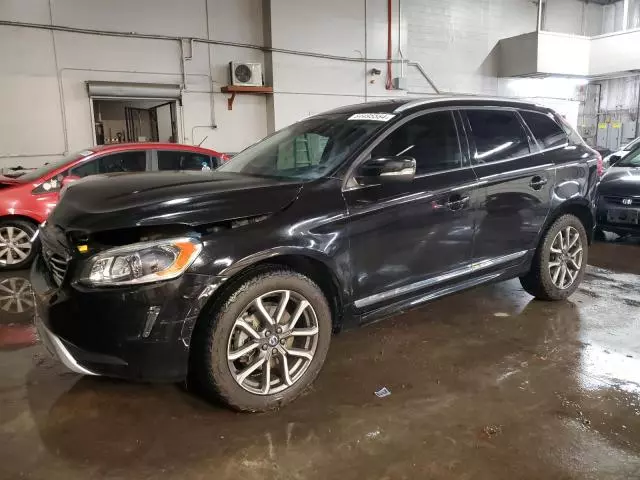 2017 Volvo XC60 T6 Dynamic