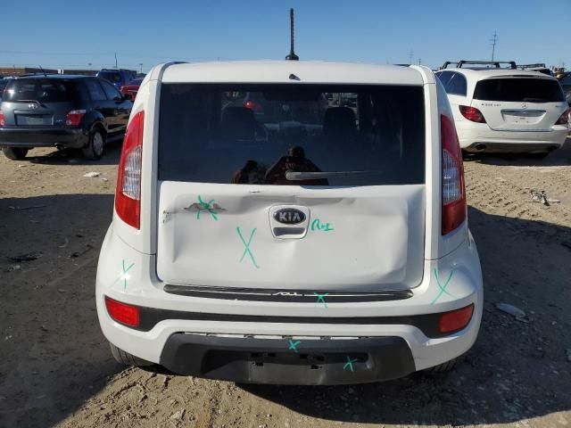 2013 KIA Soul +