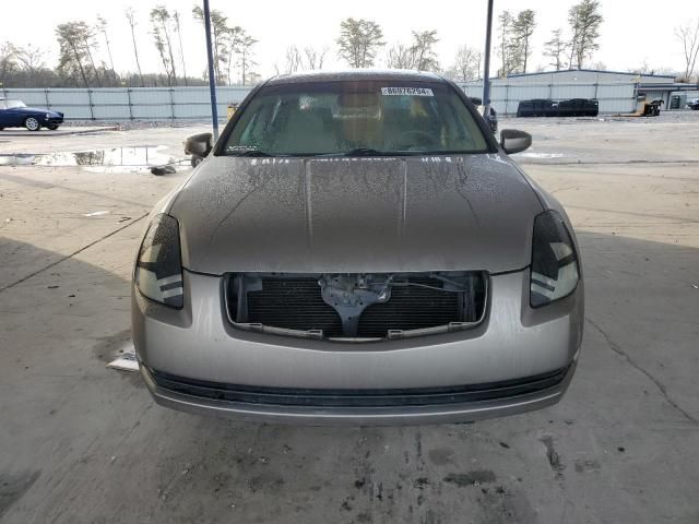 2004 Nissan Maxima SE