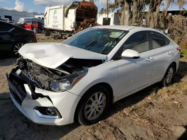 2020 Hyundai Accent SE