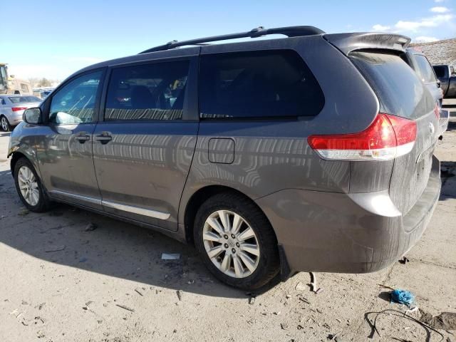 2011 Toyota Sienna LE