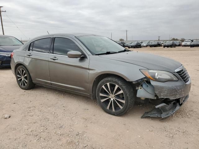 2013 Chrysler 200 Touring