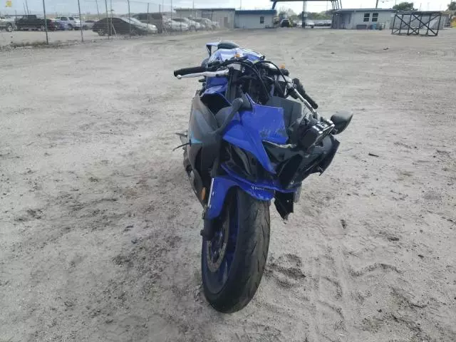 2024 Yamaha YZFR7