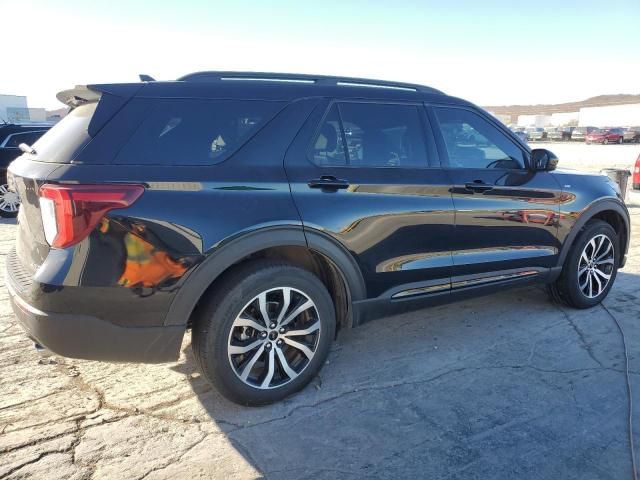 2022 Ford Explorer ST-Line