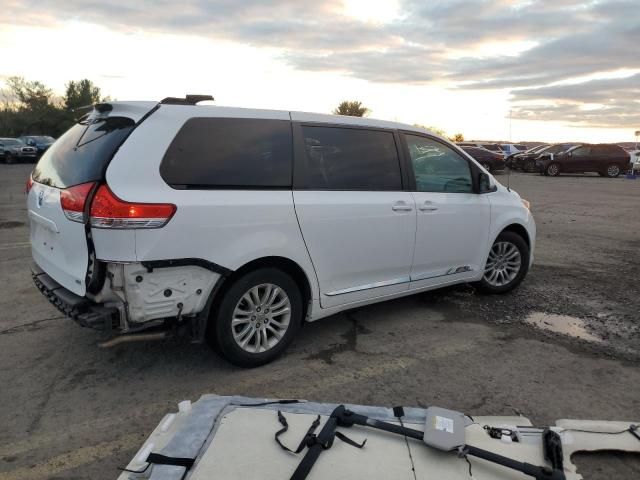 2013 Toyota Sienna XLE