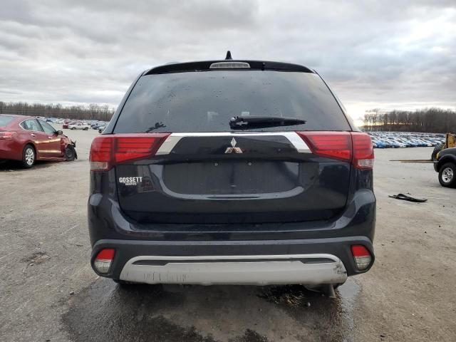 2020 Mitsubishi Outlander SE