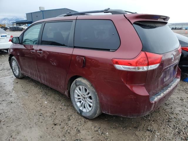 2014 Toyota Sienna XLE