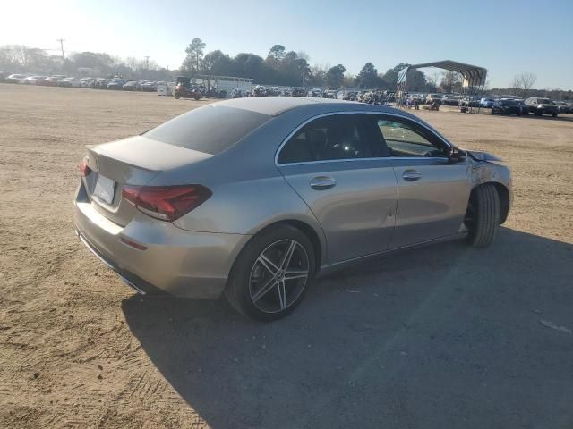 2019 Mercedes-Benz A 220