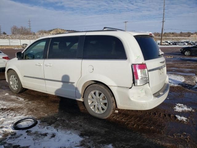 2016 Chrysler Town & Country Touring