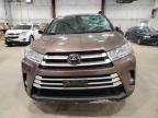 2017 Toyota Highlander SE