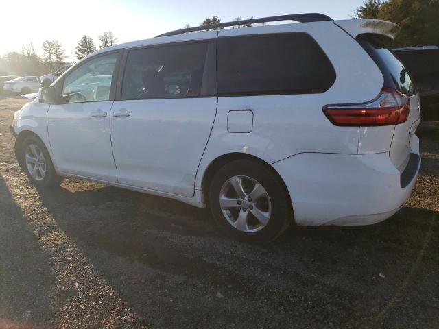 2015 Toyota Sienna LE