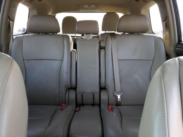 2013 Toyota Highlander Base